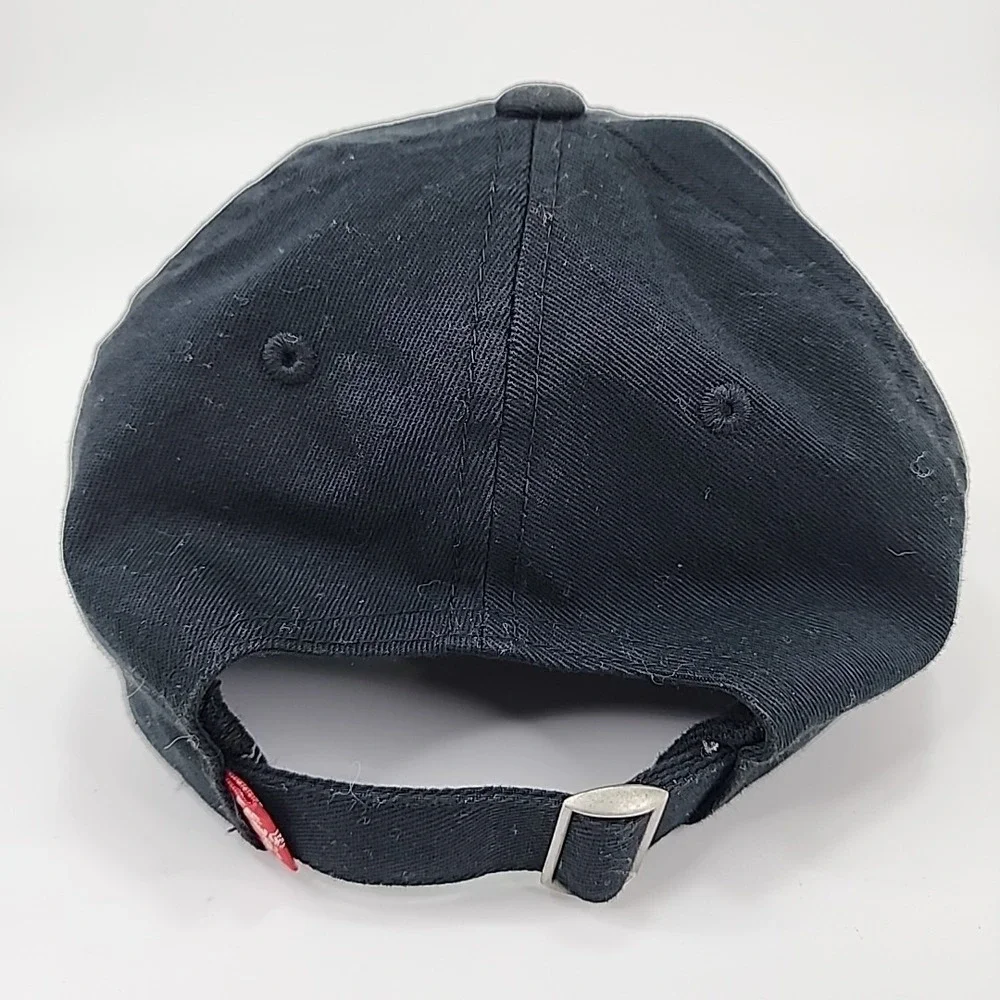 Levi's FlexFit 110 Baseball Cap Hat Black Red Blue‎ Stripe Strap back STRAUSS